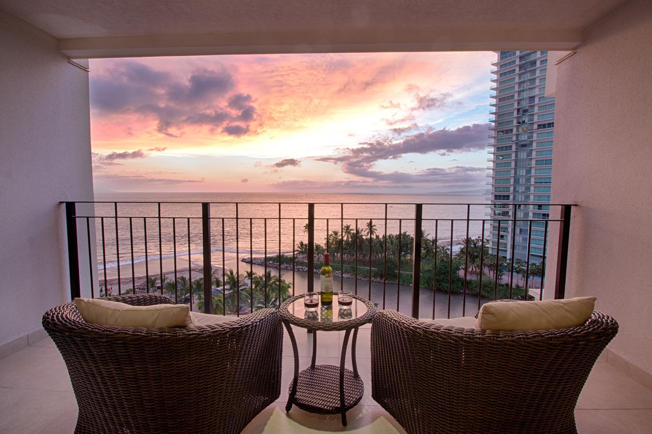 910-3000 Grand Venetian P.V. Apartment ปูแอร์โตบาญาร์ตา ภายนอก รูปภาพ