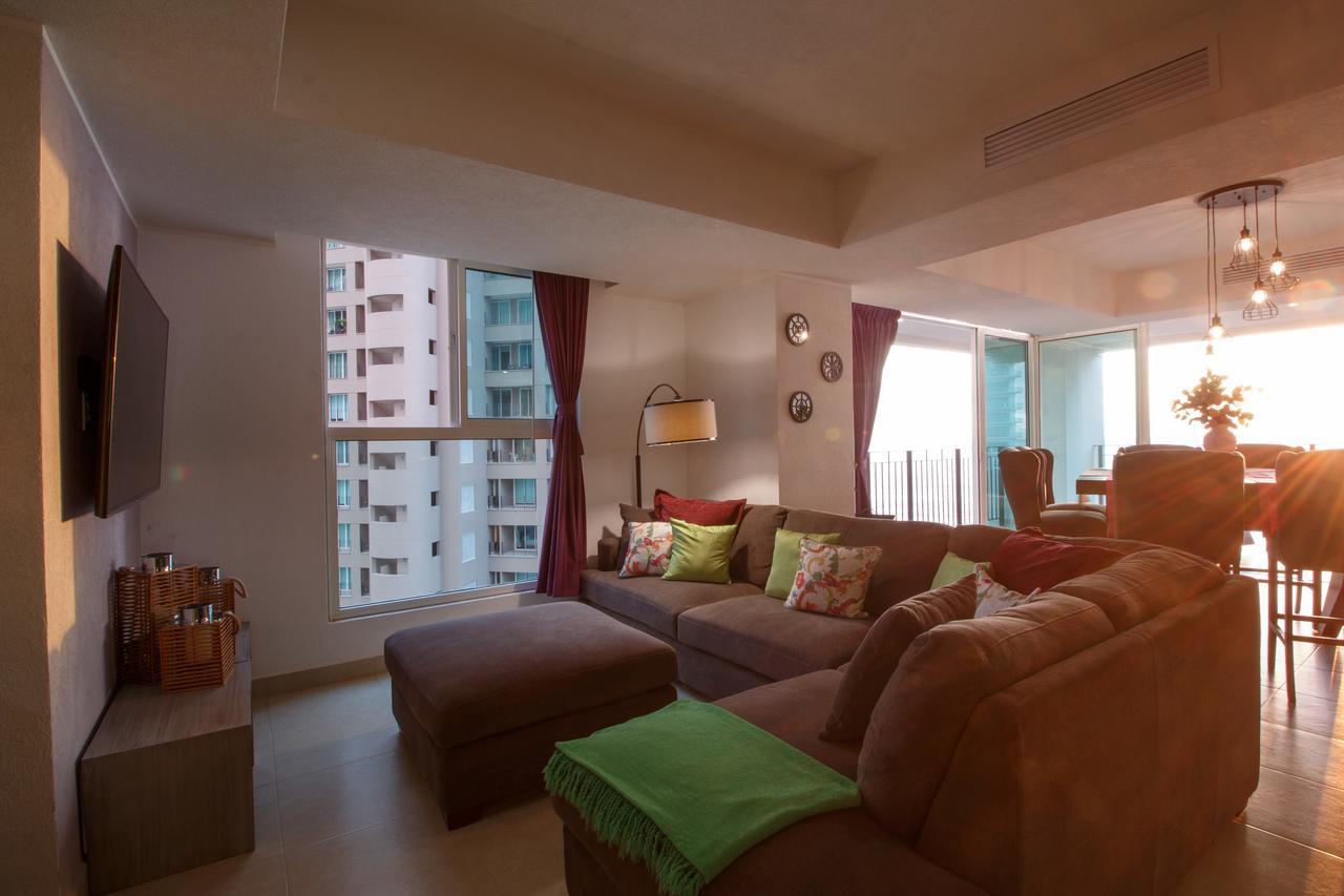 910-3000 Grand Venetian P.V. Apartment ปูแอร์โตบาญาร์ตา ภายนอก รูปภาพ
